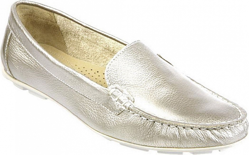 Ralf Ringer Lady Grand 892102ПЛ Весна-Лето 2015 Ralf Ringer Lady Grand 892102ПЛ Весна-Лето 2015Мокасины<br><br><br>Цвет: Серебристый<br>Размер RU: 41<br>Пол: Женский<br>Возраст: Взрослый<br>Сезон: Лето<br>Материал верха: Кожа<br>Материал подкладки: Без подкладки<br>Материал подошвы: Резина