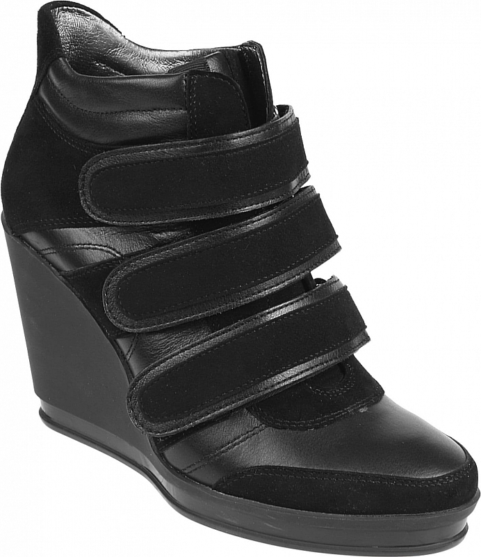 Ralf Ringer Style 979204ЧН Весна-Лето 2015 Ralf Ringer Style 979204ЧН Весна-Лето 2015Ботинки<br><br><br>Цвет: Черный<br>Размер RU: 36<br>Пол: Женский<br>Возраст: Взрослый<br>Сезон: Деми<br>Материал верха: Кожа<br>Материал подкладки: Кожа<br>Материал подошвы: ТПУ