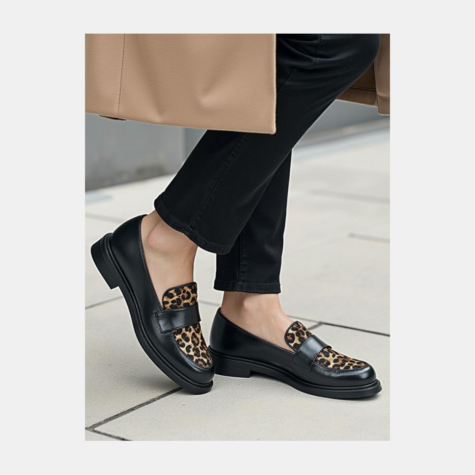 Лоферы женские KRISS 12990₽