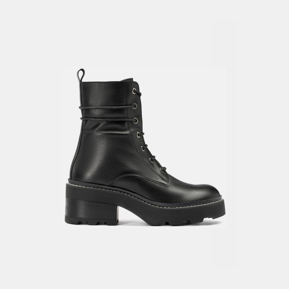 Ботинки женские DOROTHY 10790₽