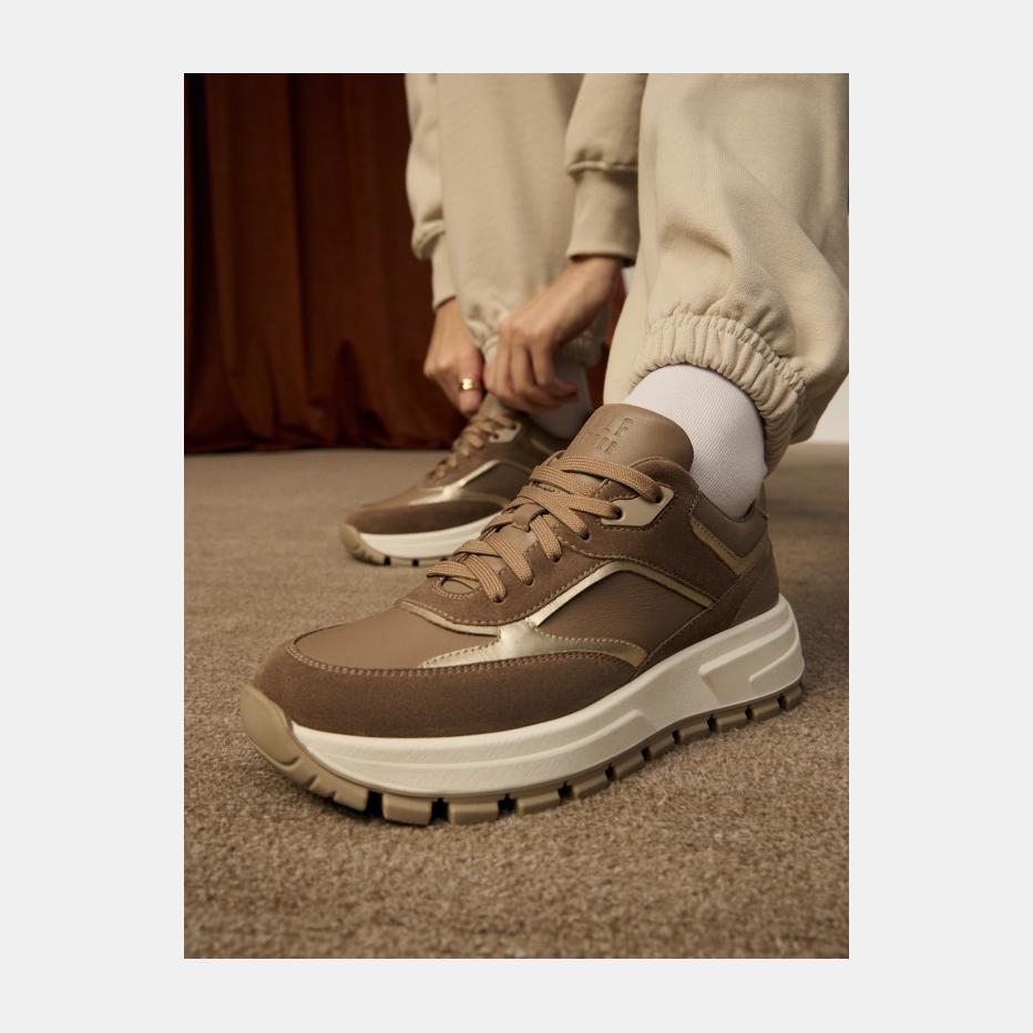 Кроссовки женские MOON 12490₽