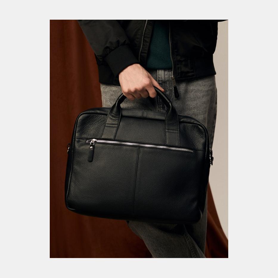 АУГС190100 Сумка мужская наткожа 38029070 черная 16990₽