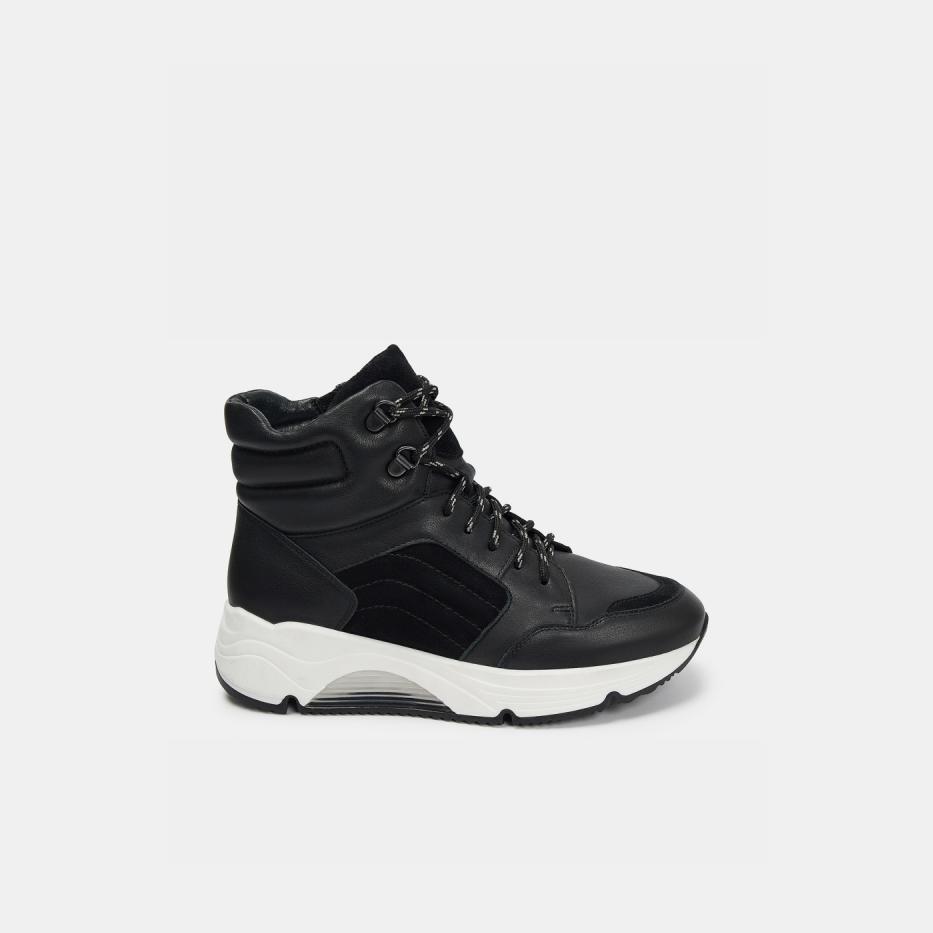 Кроссовки женские FALCO 10790₽