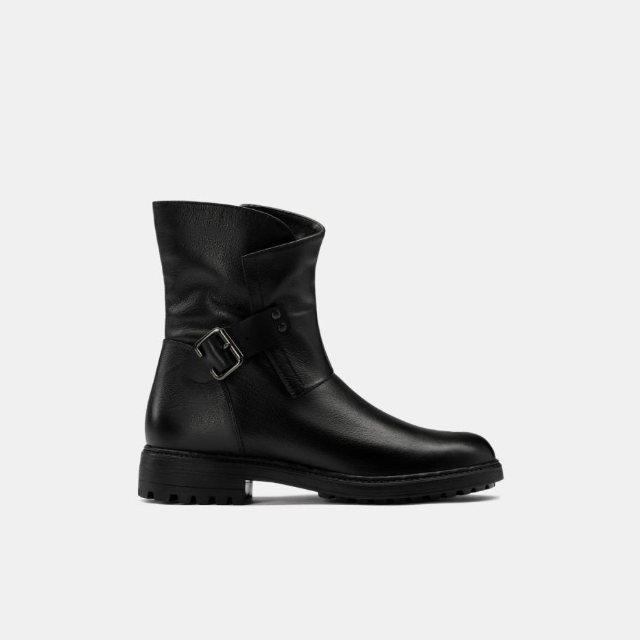 Полусапоги женские ELBRUS 15490₽