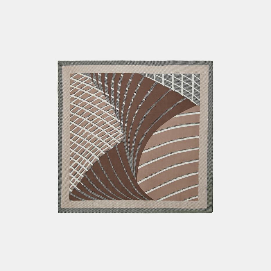 АУГШ113700 Платок женский 2299₽