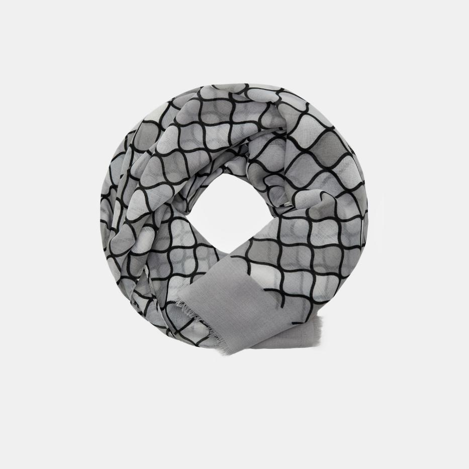 АУГШ116400 Палантин женский 2290₽