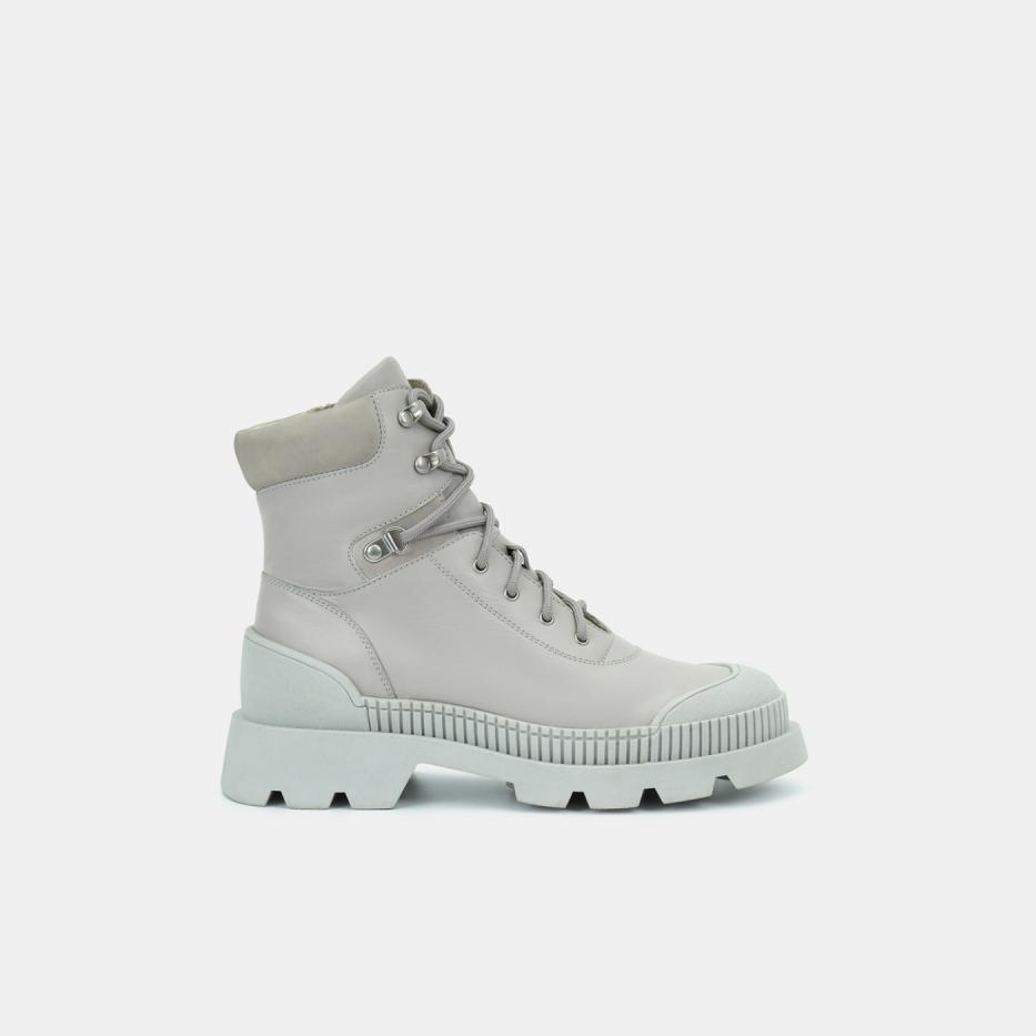 Ботинки женские BECKA 10790₽