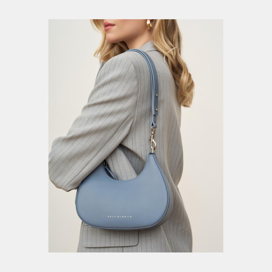 АУГС318000 Сумка женская натуркожа 245х65х180голубая 14490₽