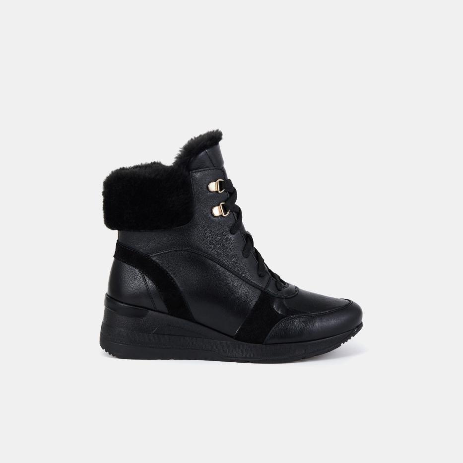 Ботинки женские RENE 15490₽