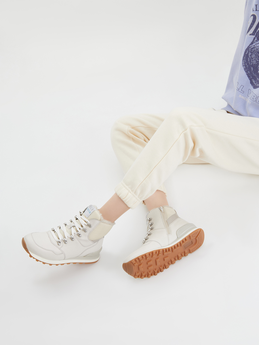 Кроссовки женские KROS