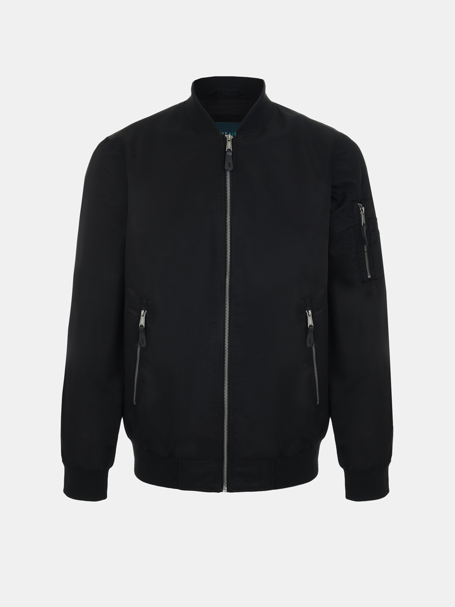 R73947 - Черный Ветровка мужская,100%полиэстер ,длина 70,черная