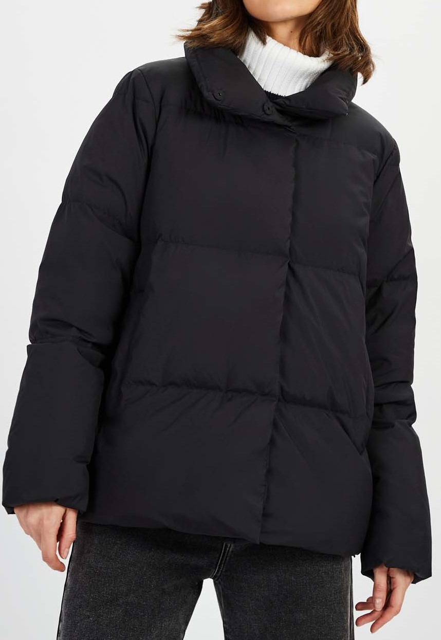 B001526-XL Пуховик женский ,BAON, р.XL (50),черный