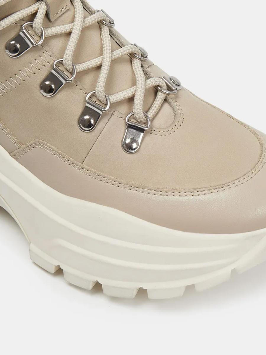 Ботинки женские САГА