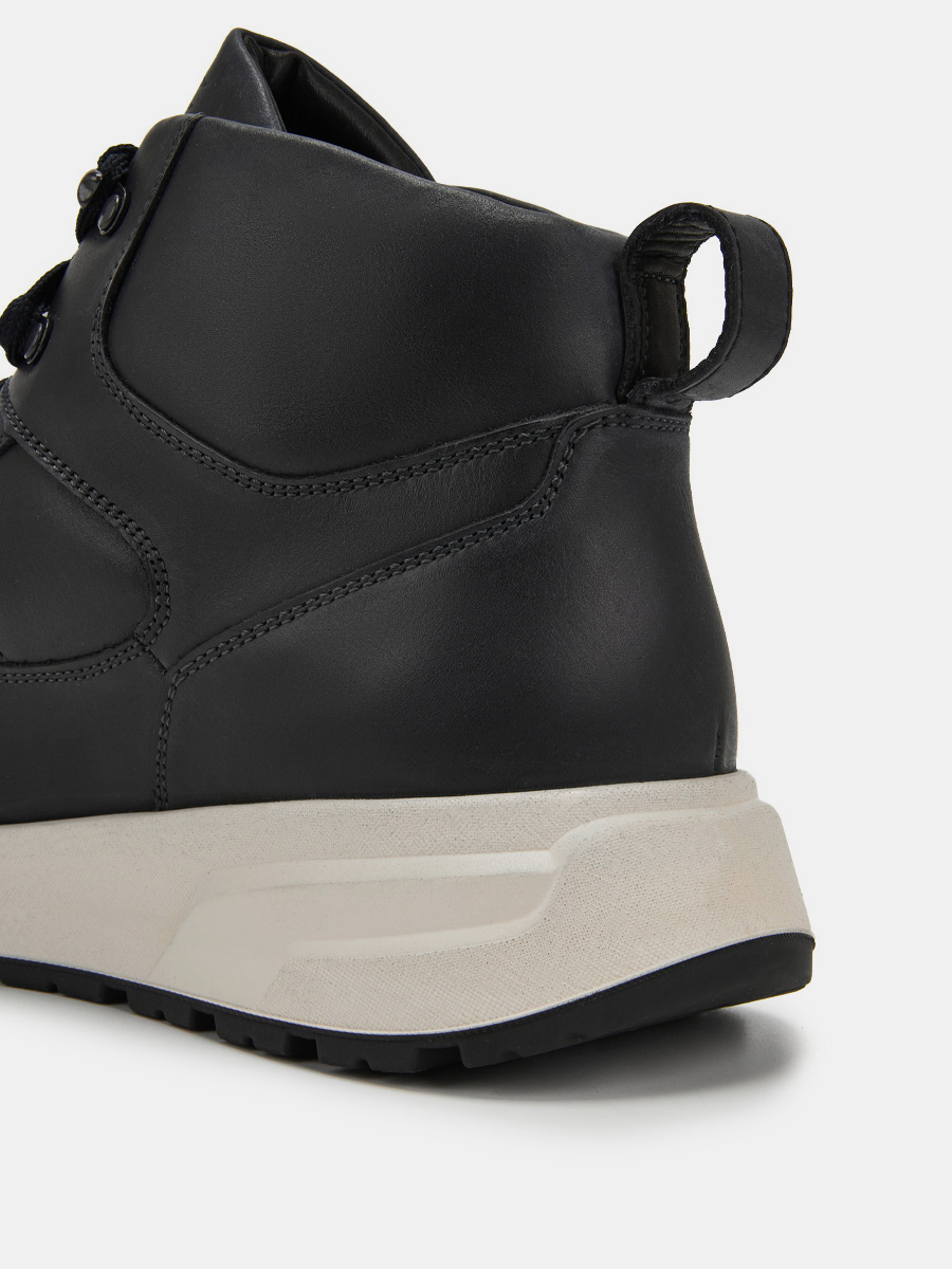 Кроссовки мужские SHON