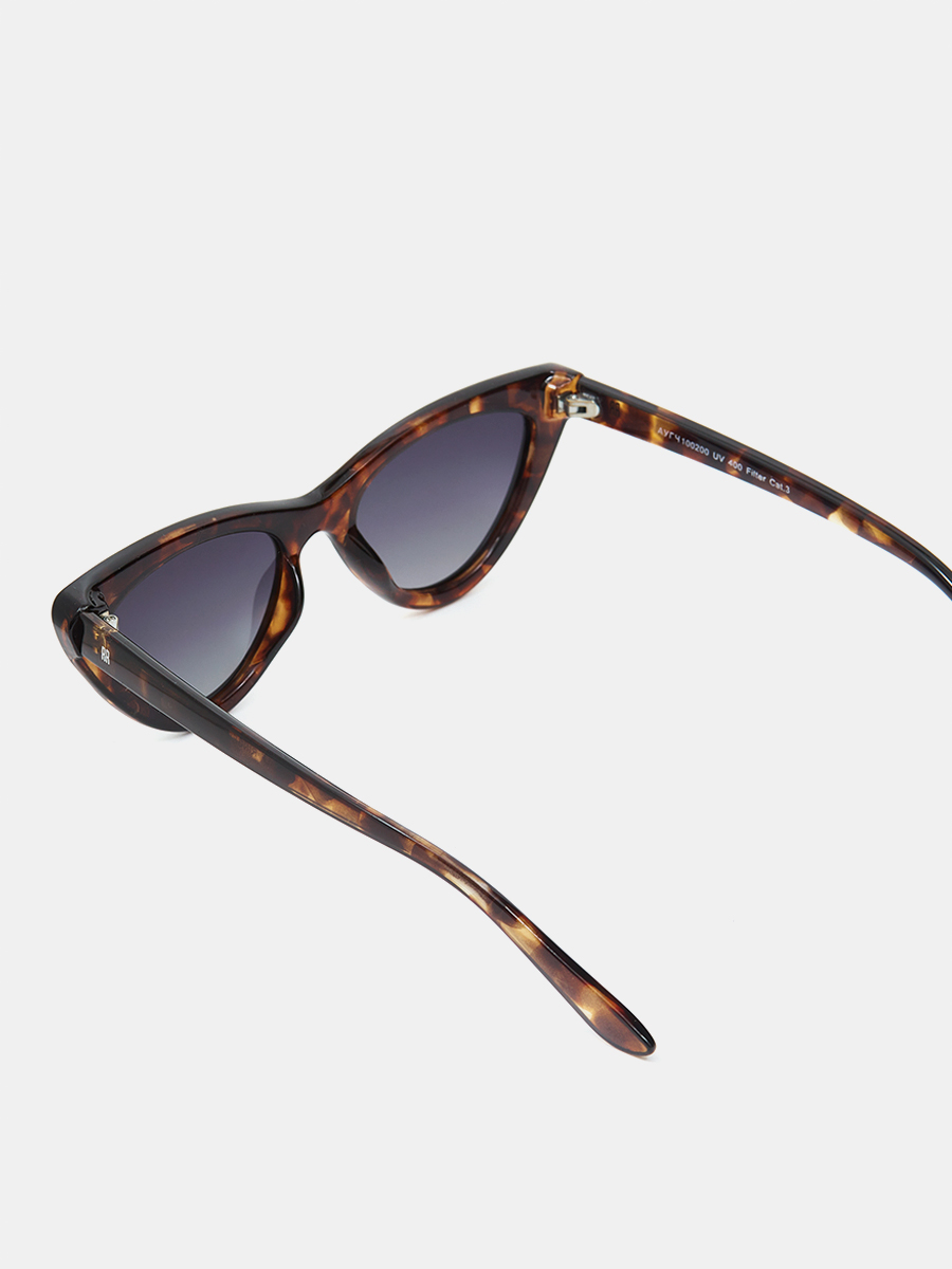 Солнцезащитные очки женские