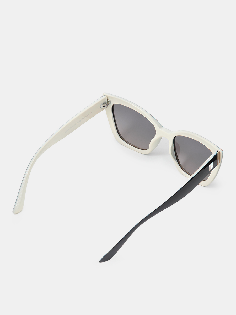 Солнцезащитные очки женские