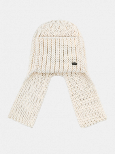 Шапка женская вязаная с шерстью, белая