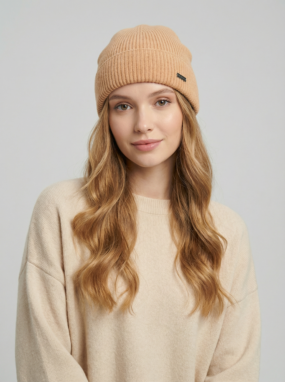 110322P-14383-12_Н Шапка женская 50%акрил,27%нейл он,10%мох,10%шерсть,б/разм.беж