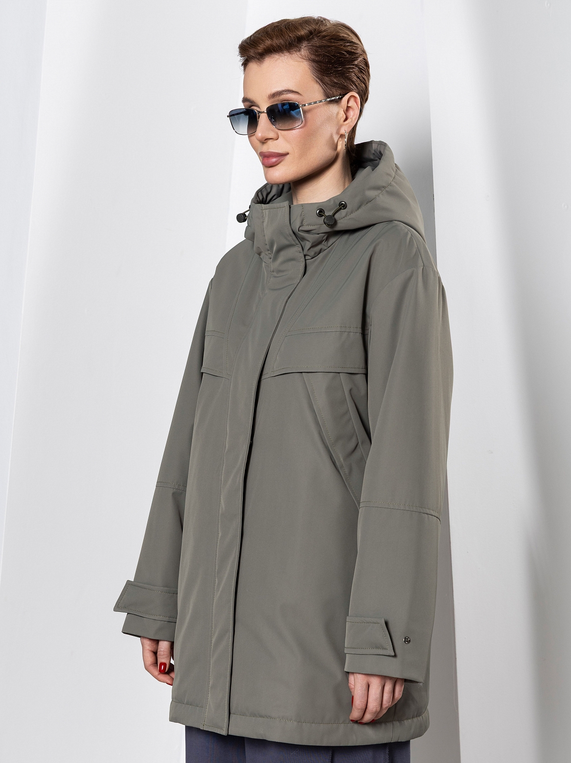 Плащ женский, р. 48