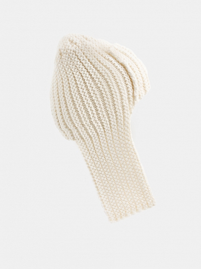 Шапка женская вязаная с шерстью, белая