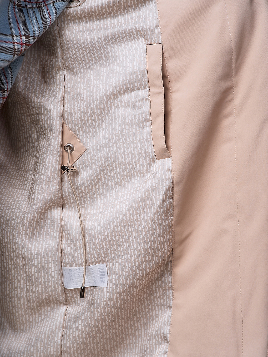 Плащ женский, р. 42