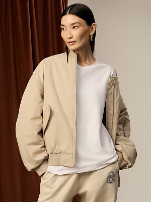 R83851 Куртка женская,100%полиэстер ,длина 70,св-бежевая