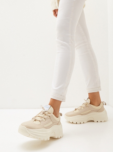 Кроссовки женские САГА