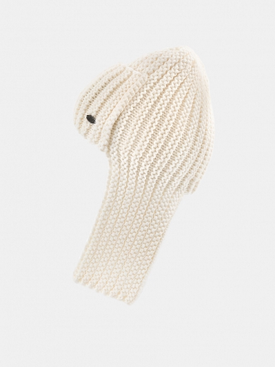 Шапка женская вязаная с шерстью, белая