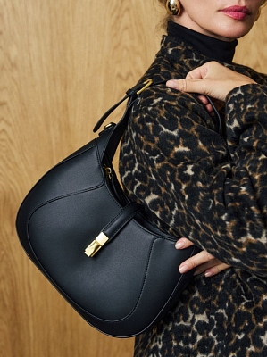 АУГС337400 Сумка женская Ralf Ringer натур.кожа,285х80х230,черная