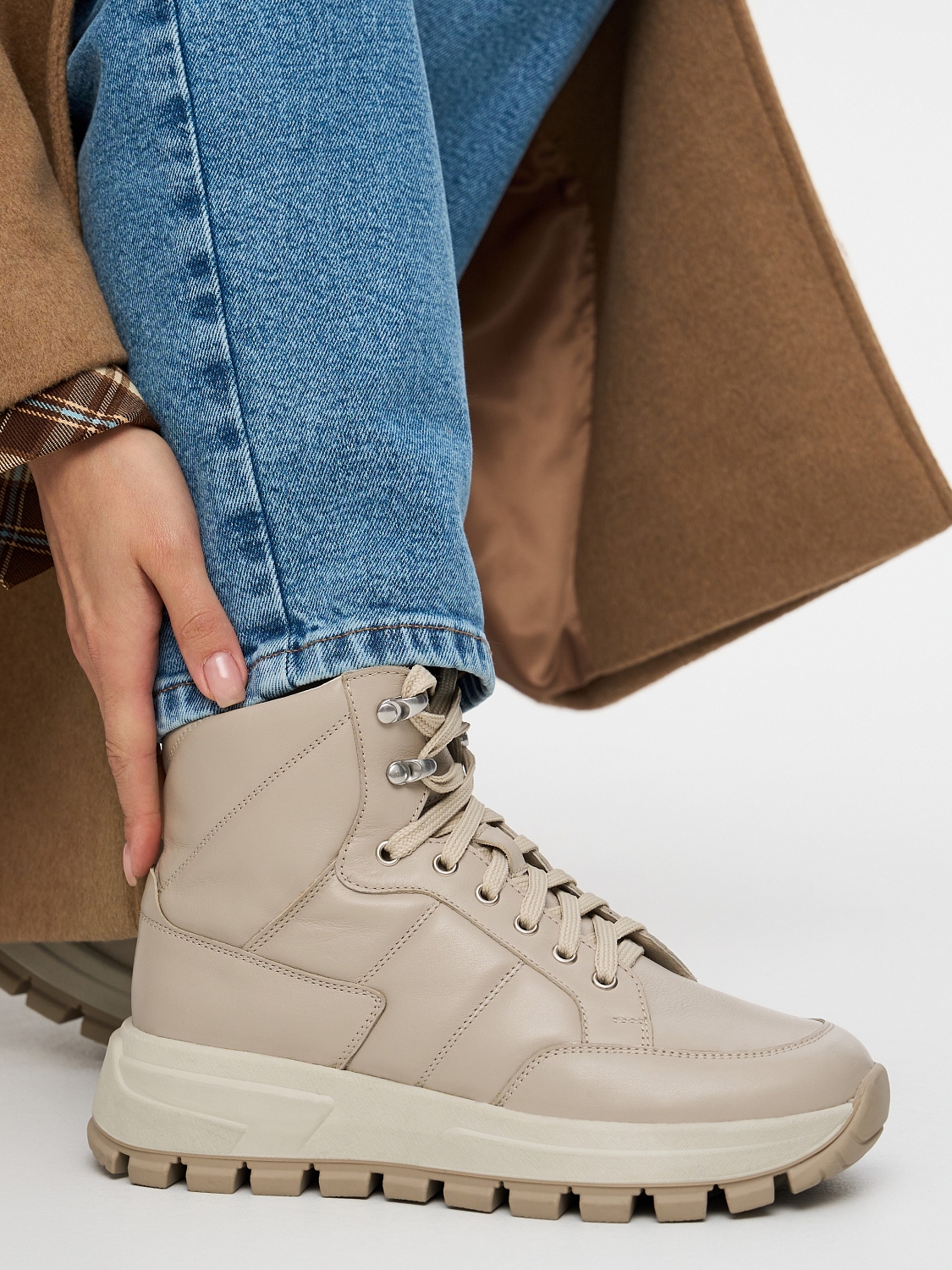 Кроссовки женские MOON