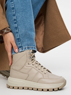 Кроссовки женские MOON