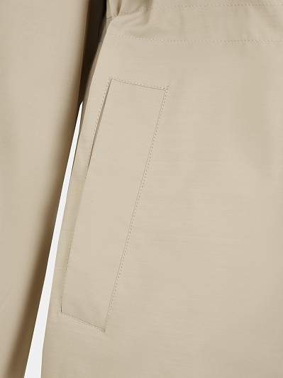 Ветровка женская